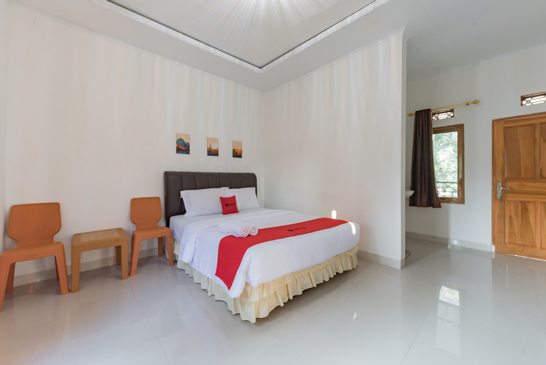 Bedroom 4, RedDoorz near Ciletuh Sukabumi, Sukabumi