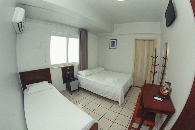 Bedroom 4, Alpha Ville Hotel, Assis