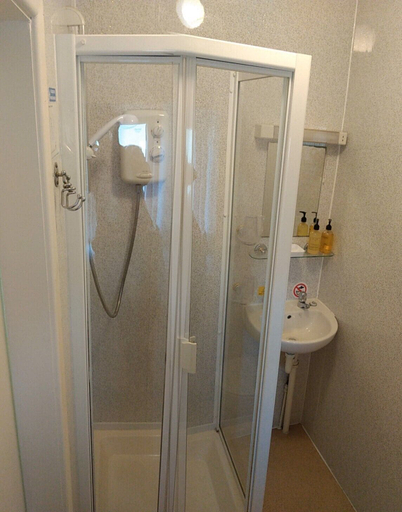 Bathroom 3, Haven House, Torbay
