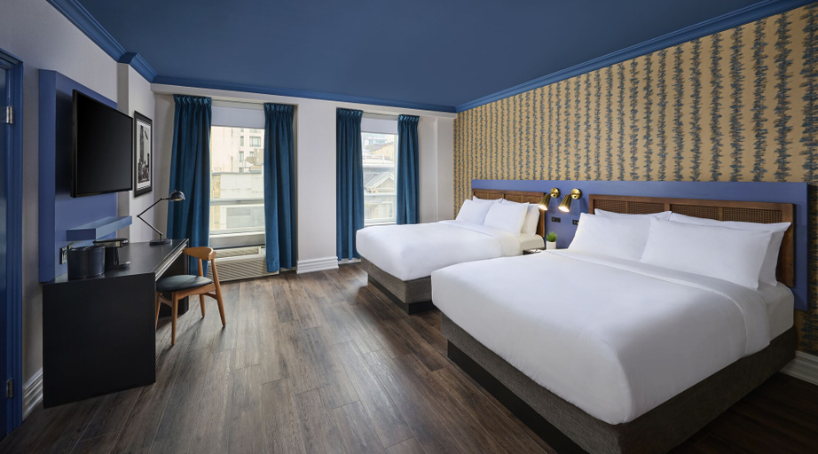 Bedroom 4, Hotel Victoria, Toronto