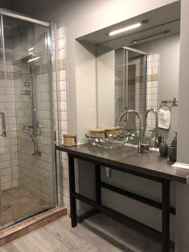 Bathroom 3, Poet Pastior Residence, Sibiu