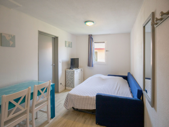 Bedroom 2, Vacancéole - Les Villas du Lac, Landes