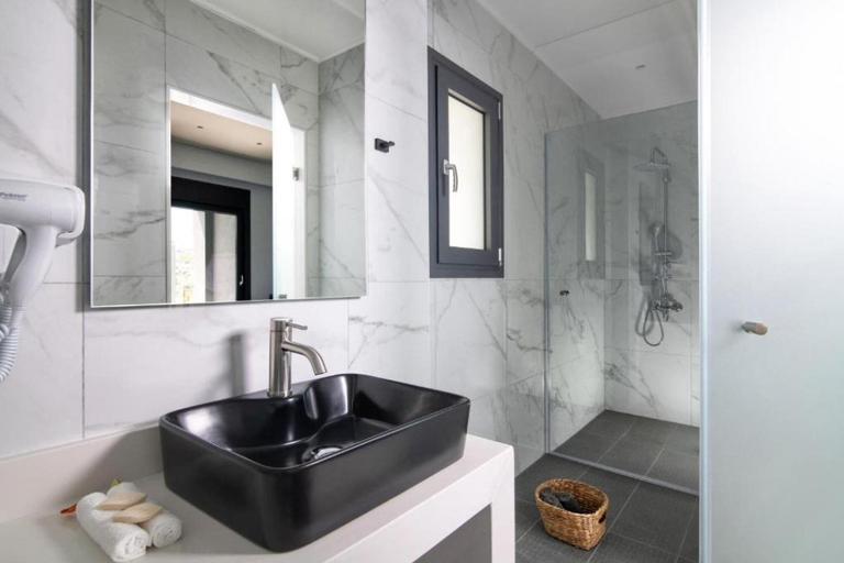 Bathroom, Deluxe Villa Christos, Crete