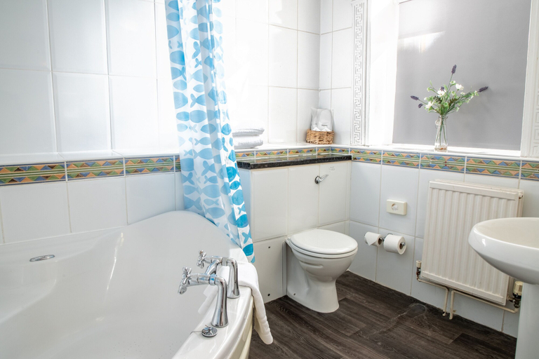 Bathroom 4, Arnos Manor Hotel, Bristol