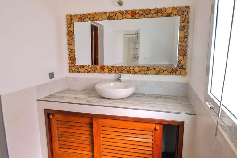 Bathroom, Les Terrasses d'Ulysse, Diana
