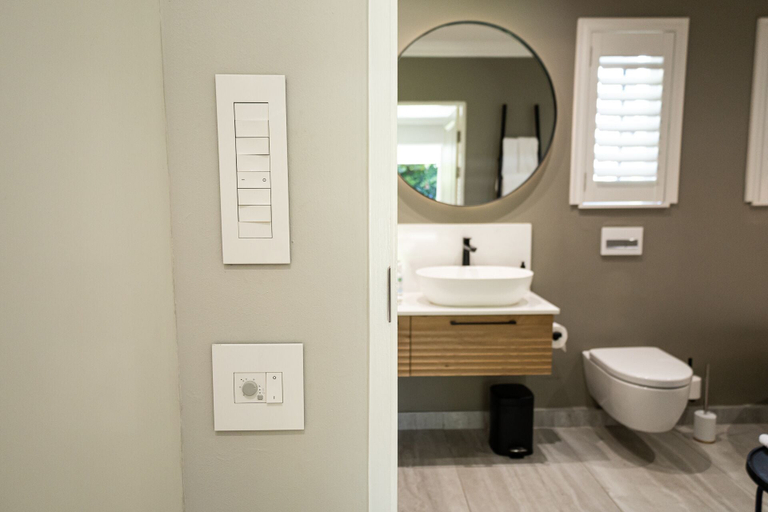 Bathroom 5, Cape Village Lodge, City of Cape Town