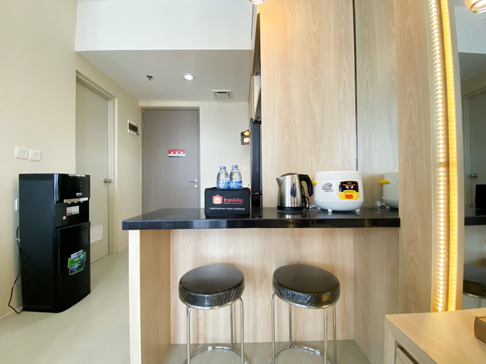 Private kitchen 2, Best Choice And Comfy Studio Vasanta Innopark Apartment, Cikarang