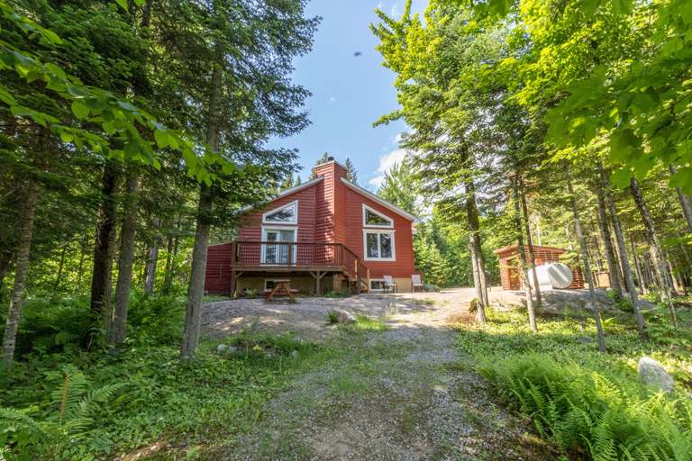 Exterior & Views 2, Les Chalets Tourisma - Le Colibri, Portneuf