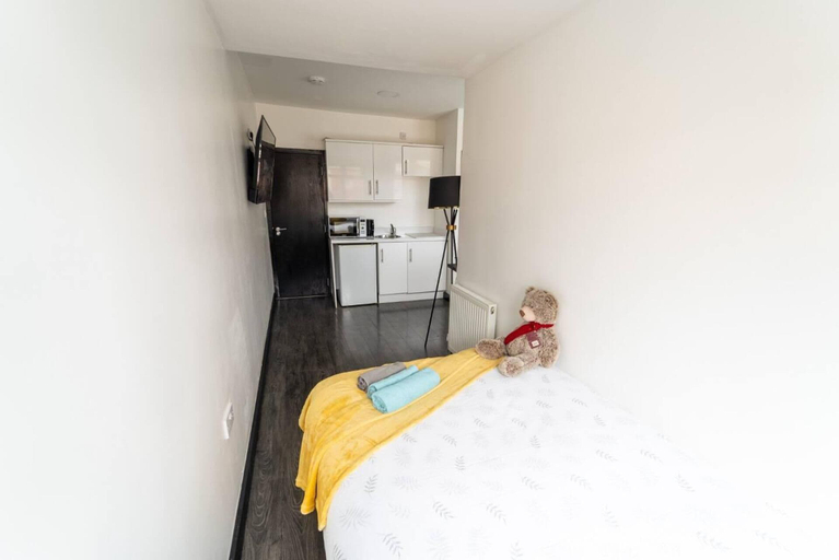 Room 4, Stunning Studio Next to Restaurants!, Birmingham