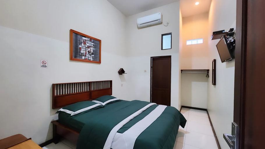 Hotel Andaru Syariah - Tap to explore photos