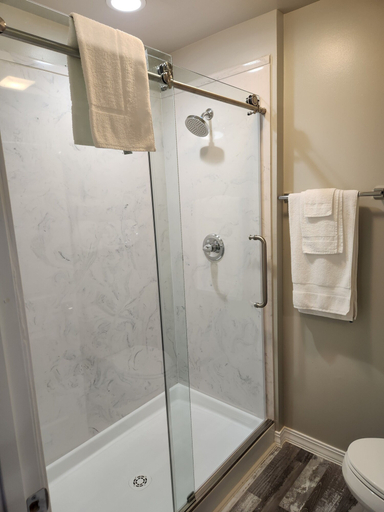 Bathroom 3, Gibson Motel, Nowata