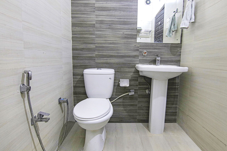 Bathroom 4, Fabhotel City Palace, Dehradun