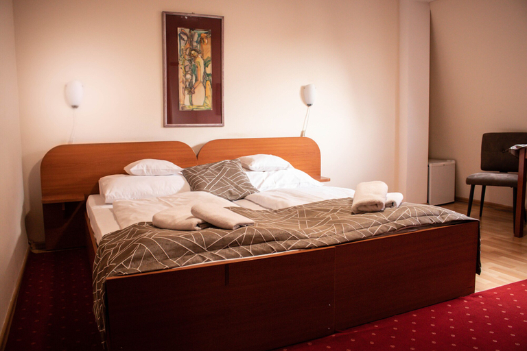 Bedroom 2, Tavel Boutique Hotel, Prešov
