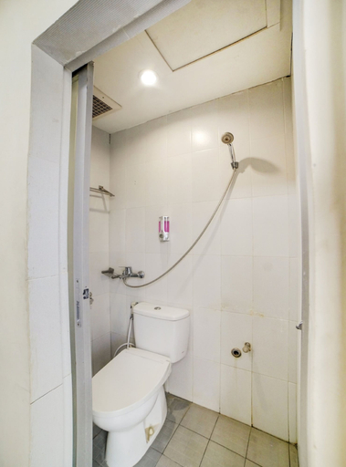 Bathroom 4, Hotel O Wesly House, Medan