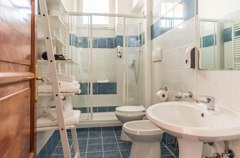 Bathroom 5, Torripa Group - Prati, Rome