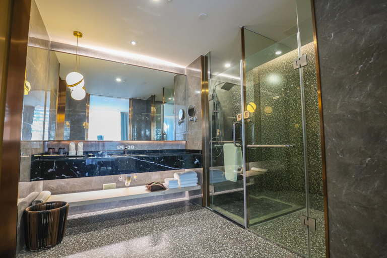 Bathroom 5, Blossom Garden Resort, Shaoguan