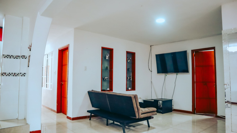 Others 4, Casa del bosque, Yumbo