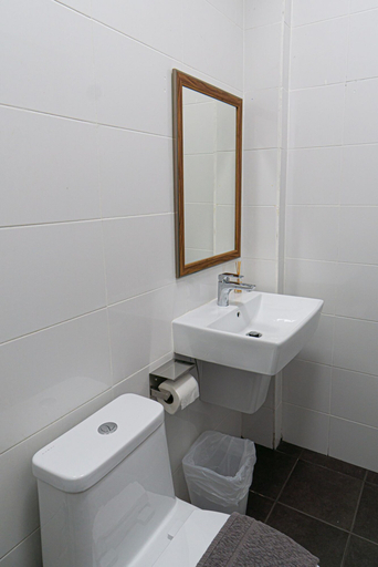 Bathroom 4, Lo-ha Guesthouse Contactless Check-in, Phra Nakhon