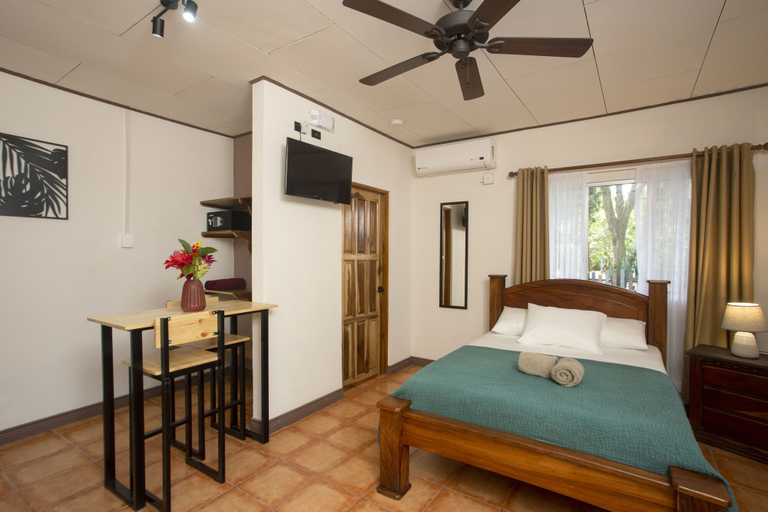 Bedroom 2, Manzanillo Caribbean Resort, Talamanca