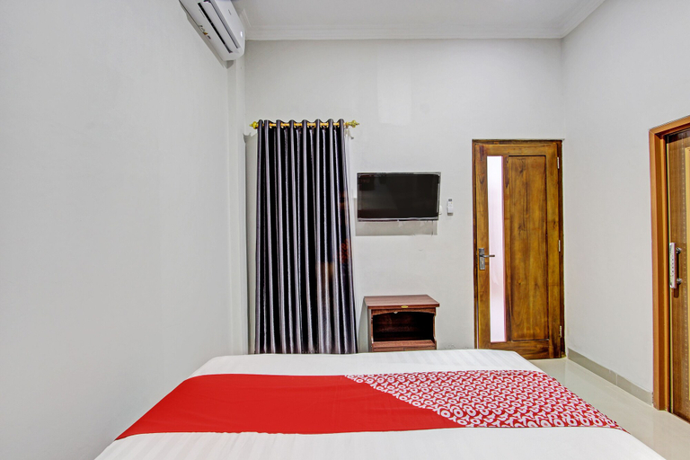 Bedroom 2, Hotel O Imperial Inn, Banyuwangi