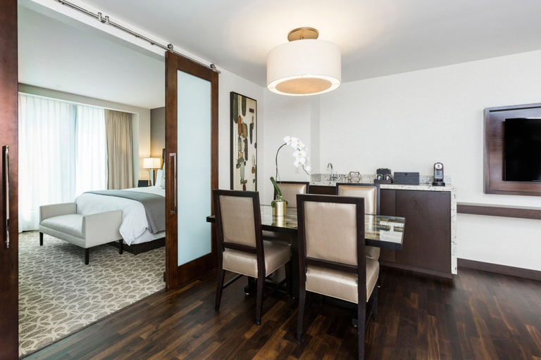 Bedroom 2, JW Marriott Houston Downtown, Houston