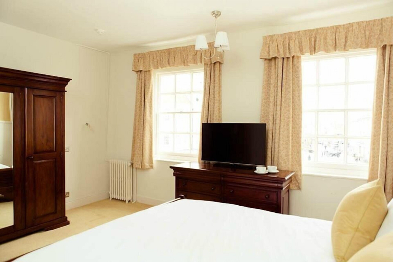 Bedroom 2, Kings Arms Bicester, Oxfordshire