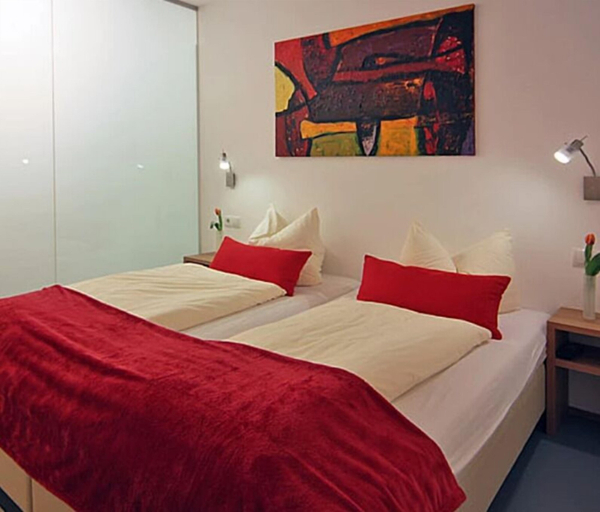 Bedroom 5, Maxhotel, Lindau (Bodensee)