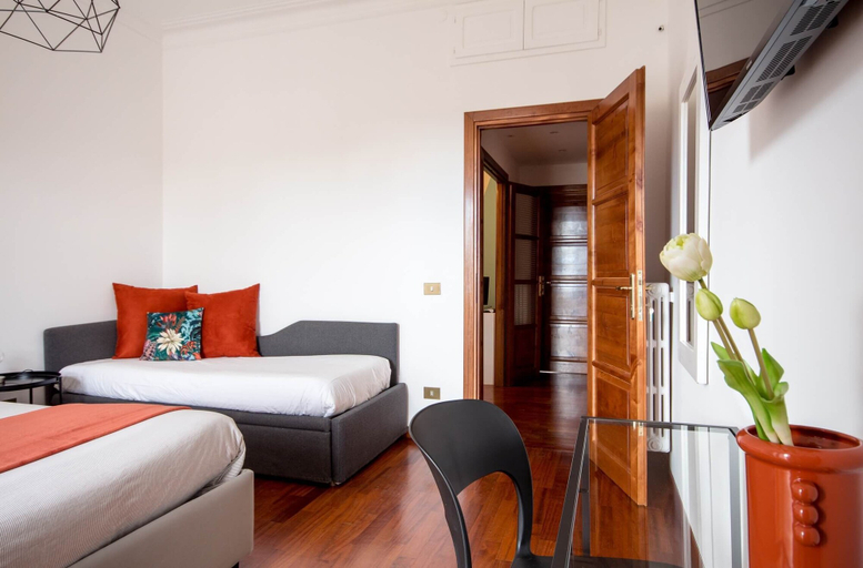 Bedroom 4, Torripa Group - Prati, Rome