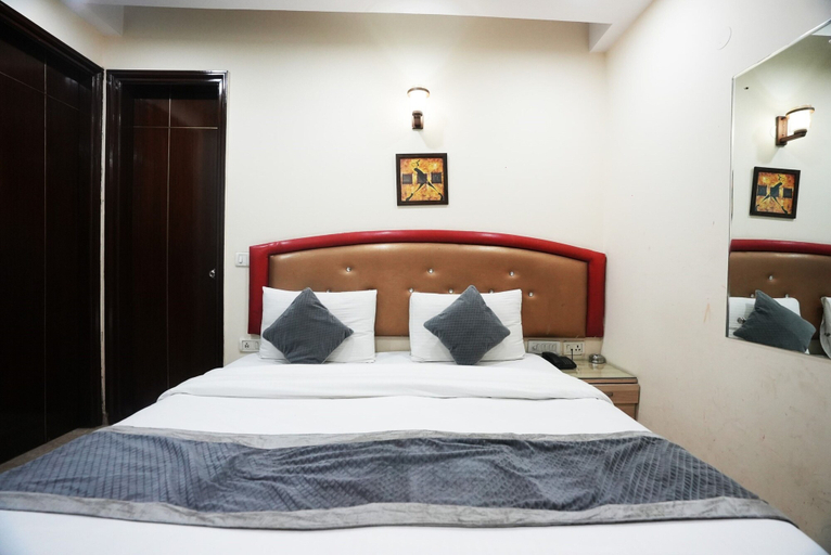 Bedroom 2, Hotel S&B East Inn, Delhi