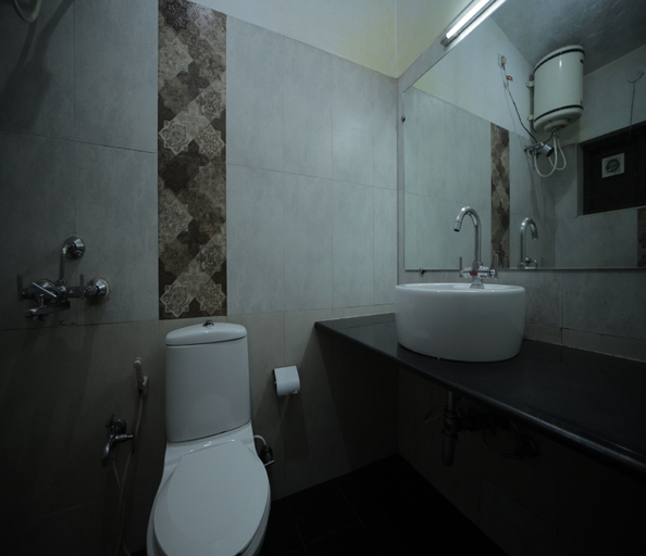 Bathroom 5, Cool Stay Home, Dindigul