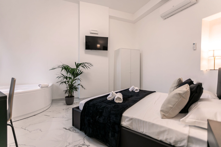 Bedroom 3, Re di roma rooftop, Rome