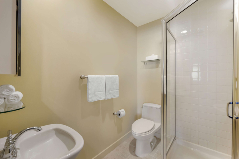 Bathroom 4