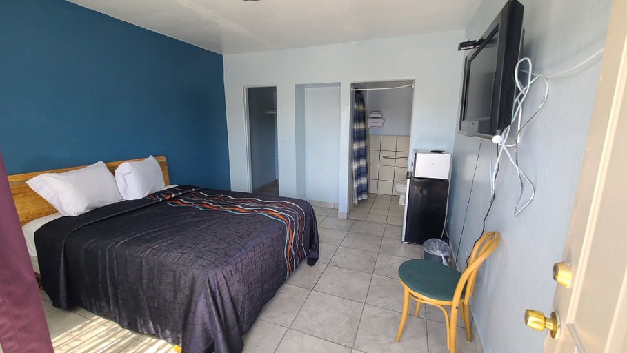 Bedroom 1, Green spot motel, San Bernardino