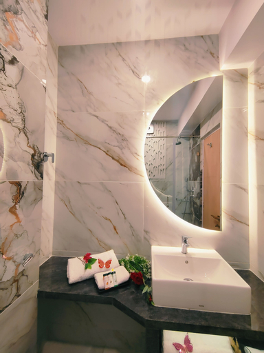 Bathroom 4
