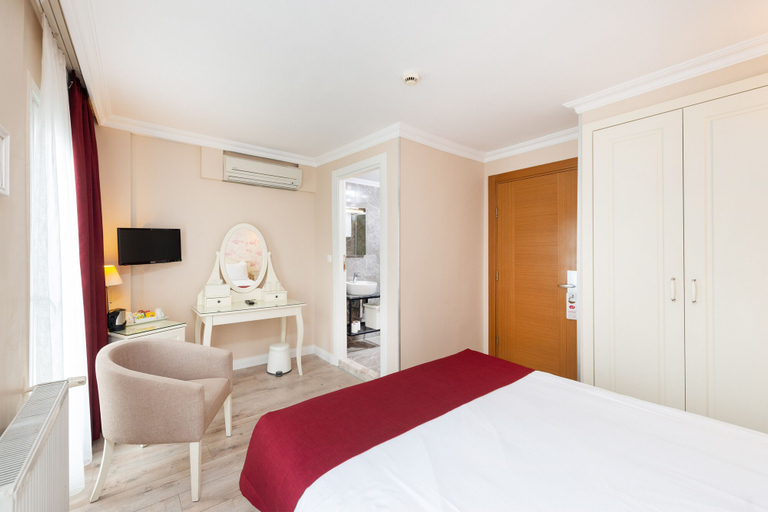 Bedroom 2, Mr. Bird Hotel, Fatih