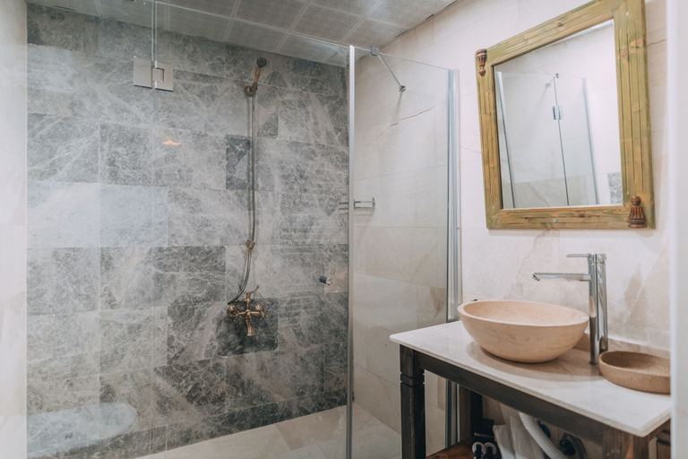 Bathroom 5, Sora Cave Hotel, Nevşehir