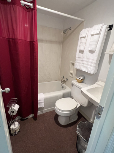 Bathroom 4, Spur Hotel, Archer