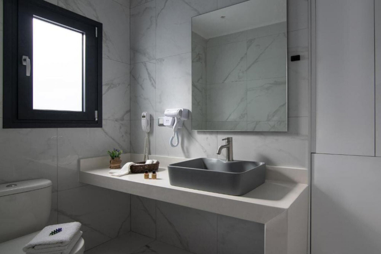 Room 2, Deluxe Villa Manolis, Crete