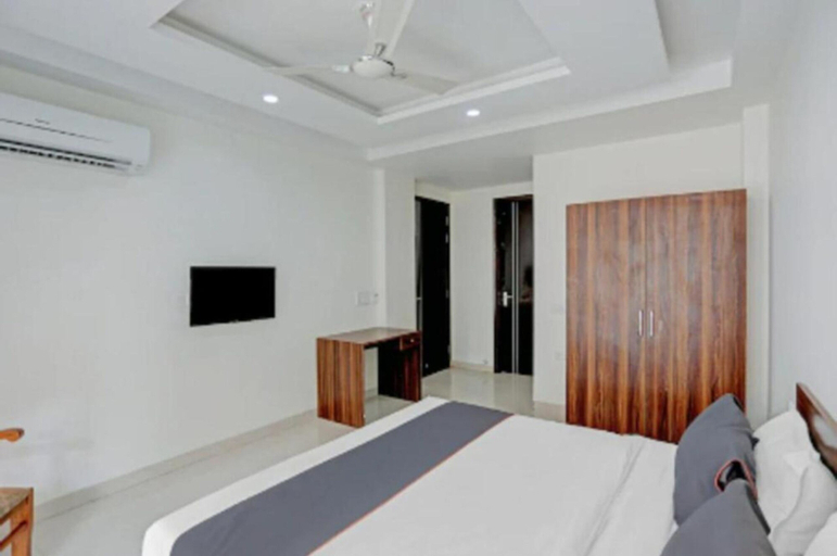 Bedroom 3, Hotel Collection Inn, Gurgaon