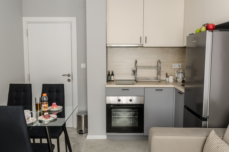 Others 5, COOP Apartments, Stolichna