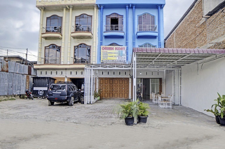 Exterior & Views 1, OYO 92950 Orien Guesthouse, Pematangsiantar