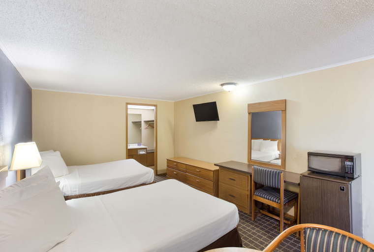 Bedroom 4, Knights Inn Ashland, Boyd