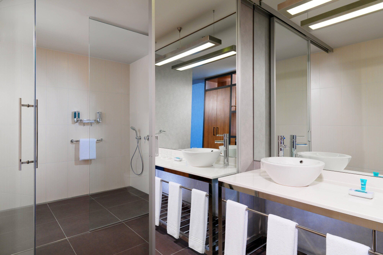 Bathroom 4, Aloft by Marriott Bursa Hotel, Nilüfer