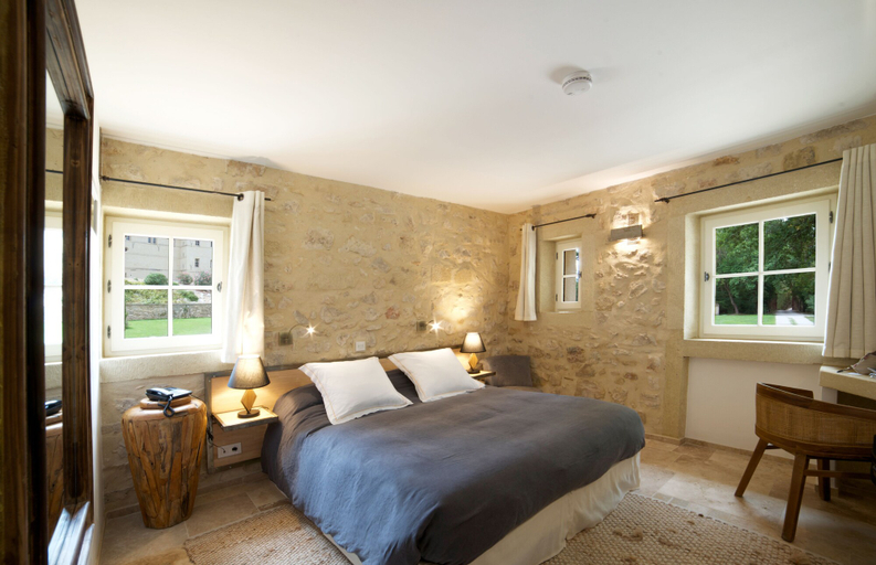 Bedroom 3, Château de Pondres, Gard