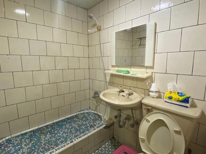 Bathroom 3, WAYU HOUSE, Taitung