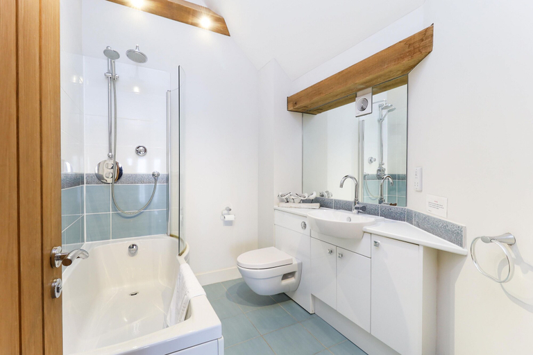 Bathroom 3, Beach Side, Isle of Wight
