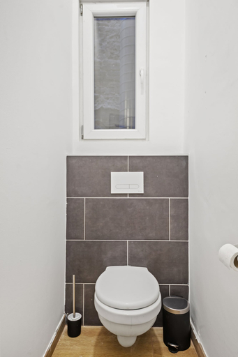 Bathroom, Venus Apartments - Akacfa street II, Budapesti