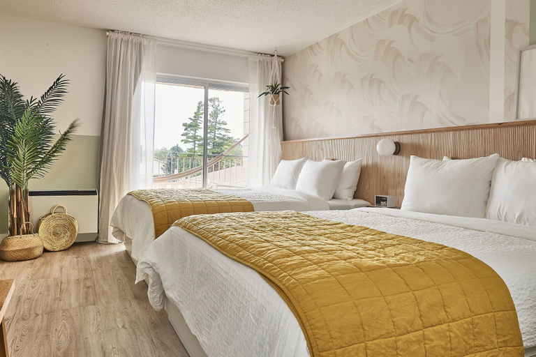 Bedroom 4, The June Motel Sauble Beach, Bruce