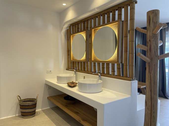Bathroom 5, Sunset Hill Suites, South Aegean