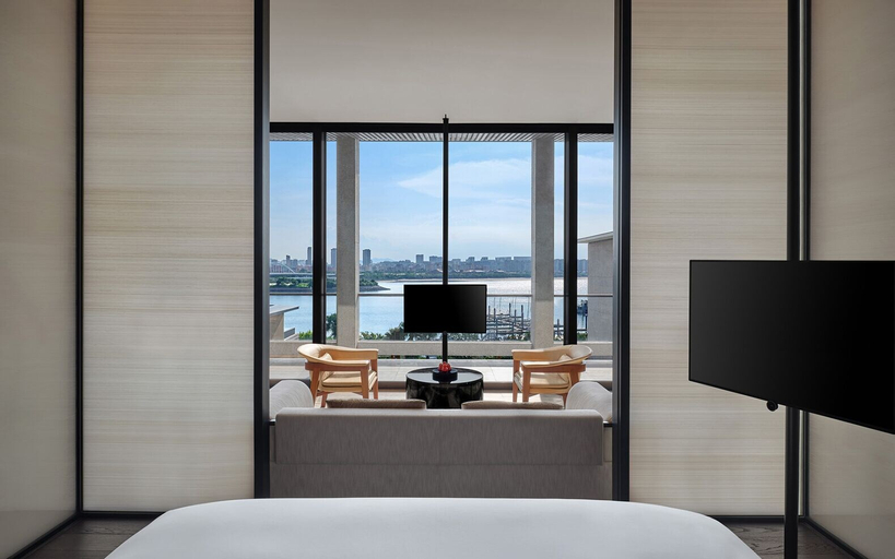 Bedroom 24